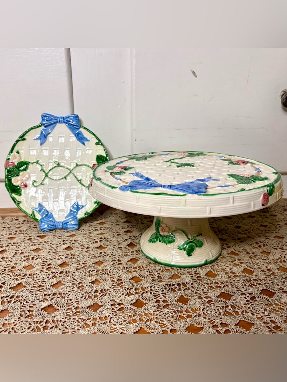 Vintage Haldon Group Japan Strawberry Basketweave Majolica Cake Stand Plate Set